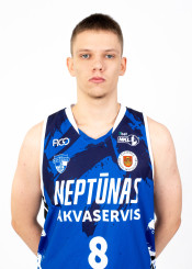 Arnas  Knystautas