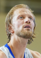 Rokas  Ūzas